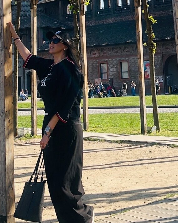 یادگاریهای لیلا بلوکات از سفرِ دور اروپا/ عکس