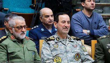 یک مقام دفاعی:جمهوری اسلامی به عنوان الگوی برتری در جهان شناخته میشود/آمریکا میداند جنگ فرهنگی با ایران به دلیل ولایت فقیه سختتر از روسیه و چین است