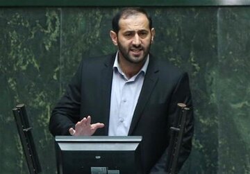 یک نماینده مجلس خبر داد: مجمع تشخیص مصلحت با افزایش تعطیلات آخر هفته مخالفت کرد