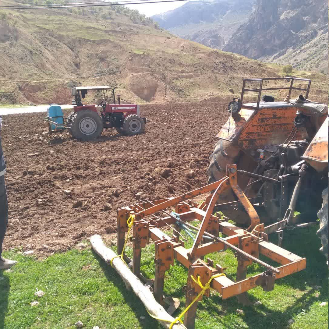 آغاز کشت بهاره دراراضی شالیزاری روستاهای سرمور و چلو شهرستان اردل بعد از ۳۲ سال انتظار