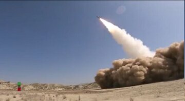 ادعای اوکراین: روسیه یک موشک بالستیک قارهپیما پرتاب میکند