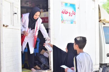 ارائه خدمات هلال‌احمر به بیش از ۳۲۰ نفر در روستای فردوس هویزه