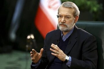 ارزیابی علی لاریجانی از مذاکرات/ آمریکایی‌ها حرف‌های مختلفی می‌زنند و روی یک موضع نمی‌ایستند