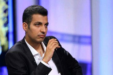 استقبال ویژه از عادل فردوسیپور در نمایشگاه کتاب/ عکس