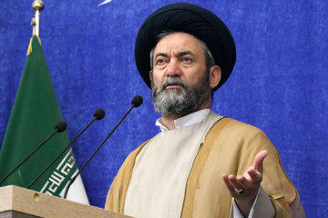 امام جمعه اردبیل: اگر آمریکا غنیسازی پایین را بپذیرد مشکل حل میشود/ آمادهایم اورانیوم غنی شده را بفروشیم/ امام جمعه رشت: هدف آمریکا سلطه گری است