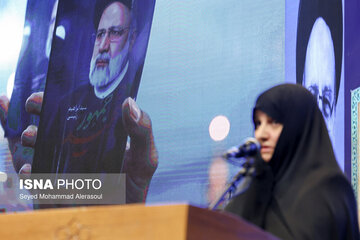 انتقاد سایت نزدیک به محسن رضایی از سخنان همسر شهید رئیسی / دارید در دام دوقطبی که درباره حجاب درست کردهاند می افتید و شکاف اجتماعی را دامن میزنید