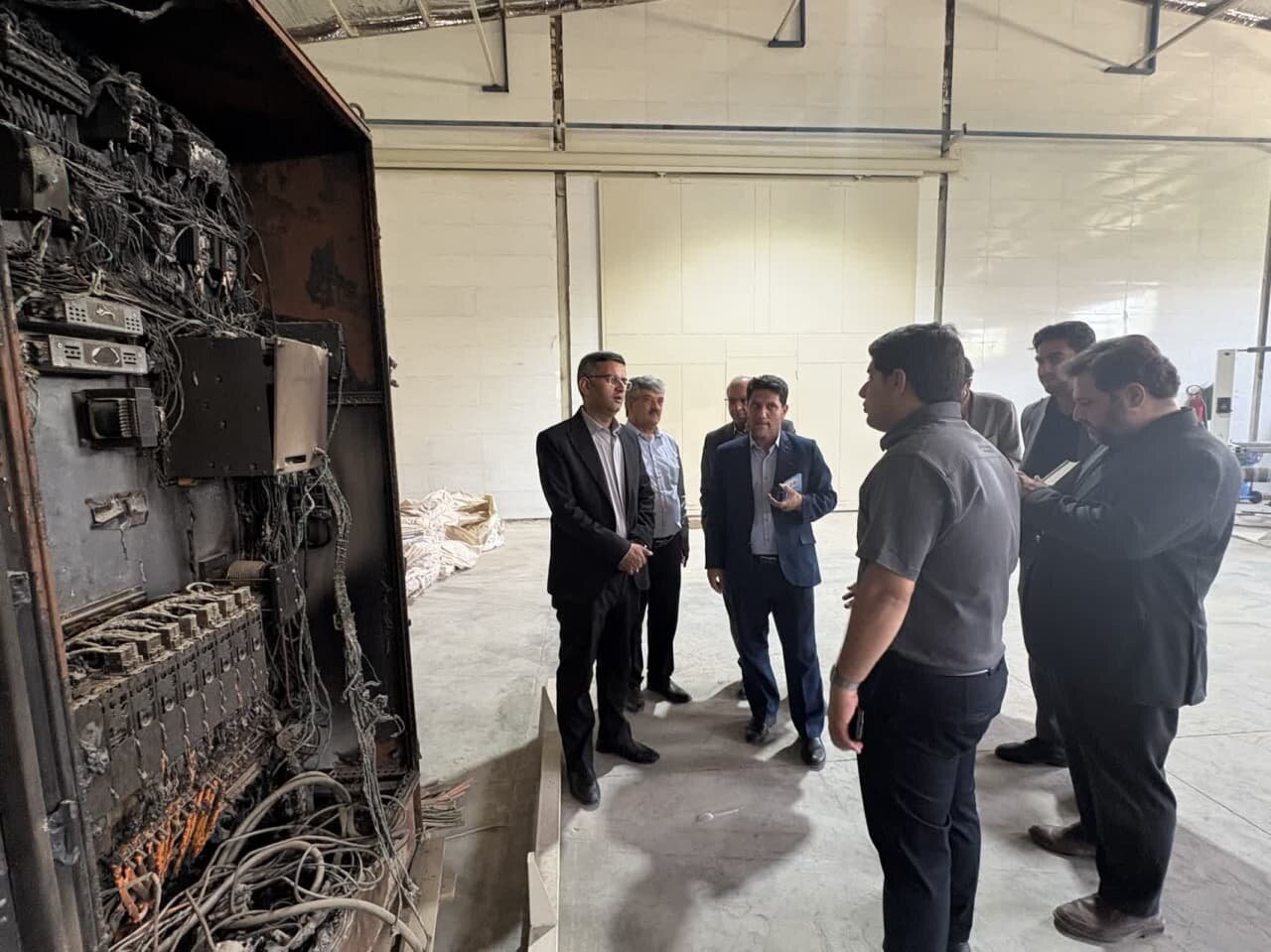 بازدید مسئولین شهرستان میبد از واحد های تولیدی شرکت بستنی سپید و شرکت یاس کیسه