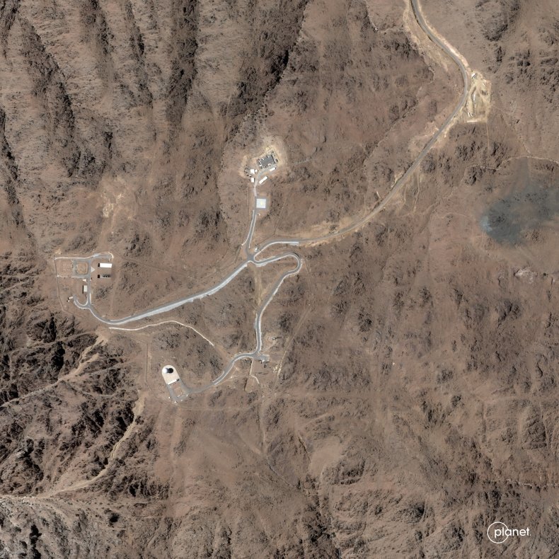 بازیهای زمستانی آسیا در پیست اسکی بن سلمان وسط بیابان!/ + تصاویر ماهوارهای