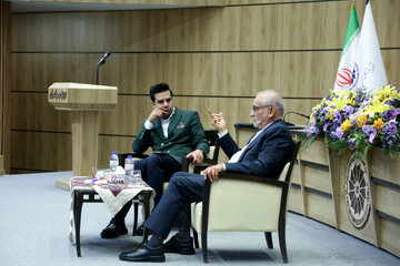 باید به اجرای طرح های بزرگ صنعتی در کرمان فکر کرد / معادن یک روز به اتمام می رسند