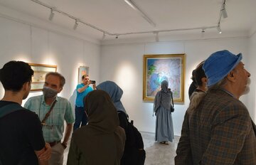 «بر و برگ رنگین» افتتاح شد/ نقطه تلاقی تجربههای مختلف در نگارگری
