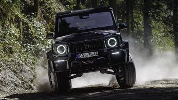 برابوس، لندکروز را برای صبحانه میخورد! /عکس