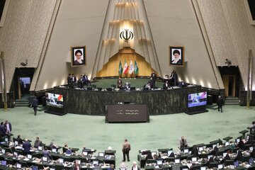 بیانیه نمایندگان مجلس خطاب به ترامپ: آقای قمارباز! اگر قدری کنار قمار کتاب خوانده بودی، میفهمیدی نام فارسی را تاریخ بر این خلیج نهاده است