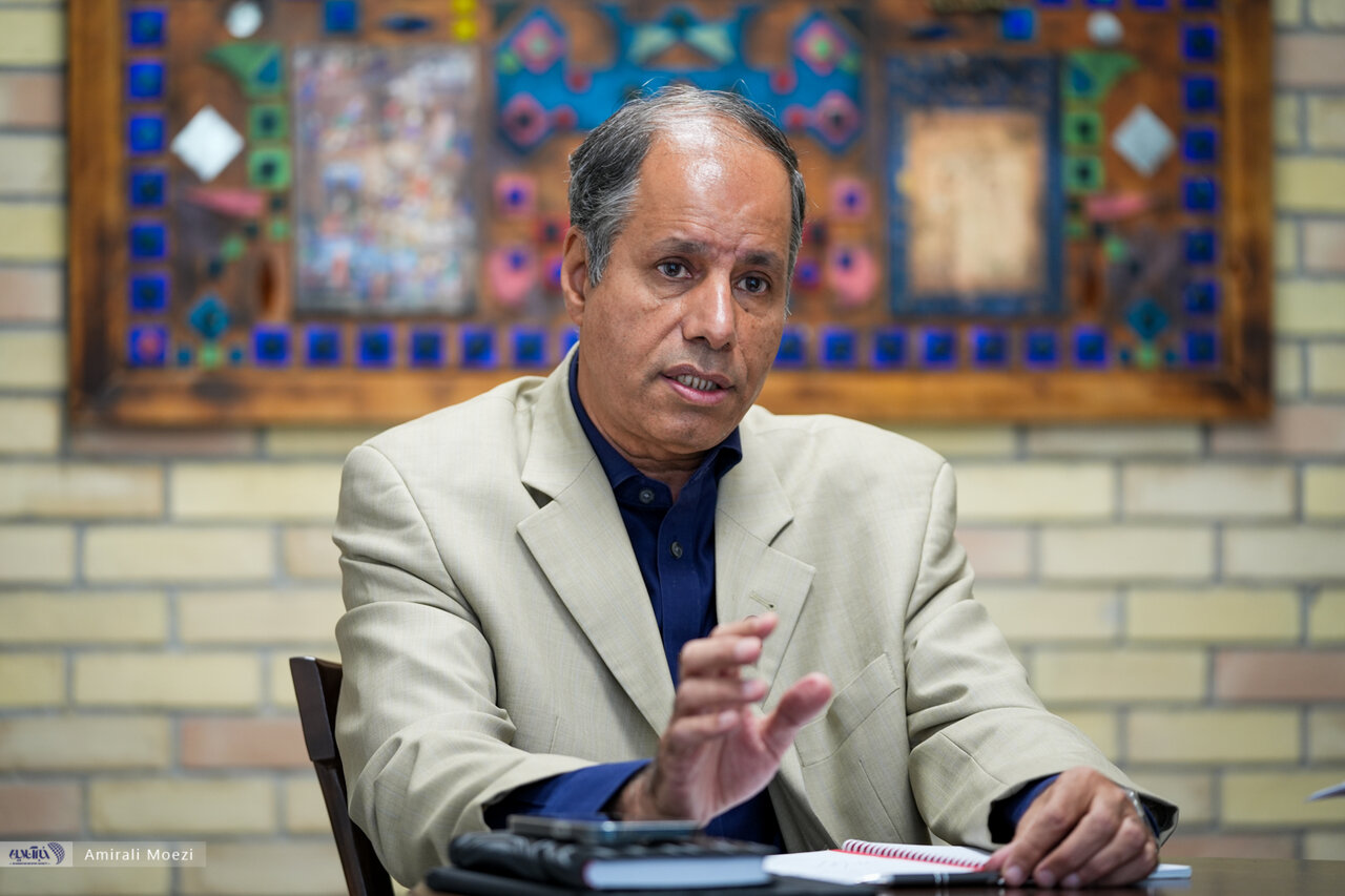 تابستان سخت پیش روست/ اورعی: بحران برق ناشی از بیکفایتی مدیریتی است؛/ عربصادق: از نیروگاههای تجدیدپذیر رانتی بزرگتر از چای دبش درمیآید