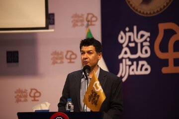 جایزه قلم هه‌ژار محلی برای گفت‌وگو و تعامل بیشتر نویسندگان کُرد زبان دنیا است