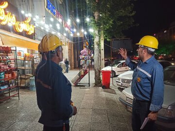 جمع آوری ریسه های نوری در شیراز