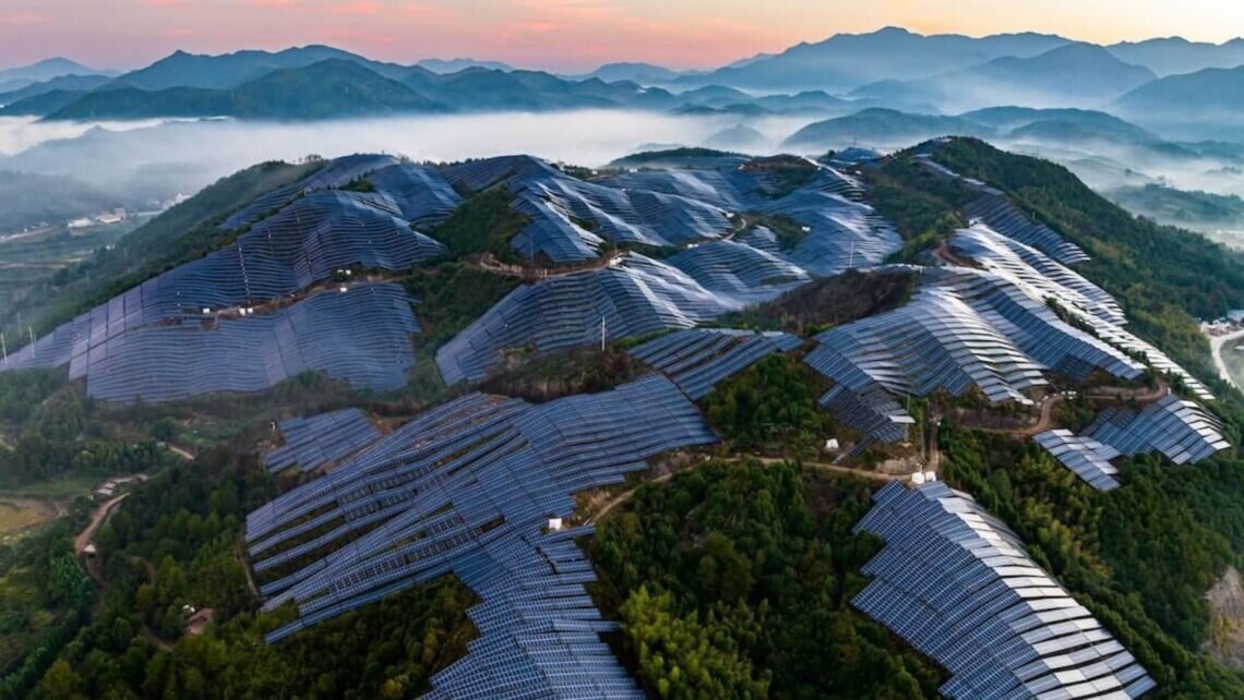 حماسهای دیگر از چین/ کشتزار میان نیروگاه یا نیروگاه میان کشتزار؟