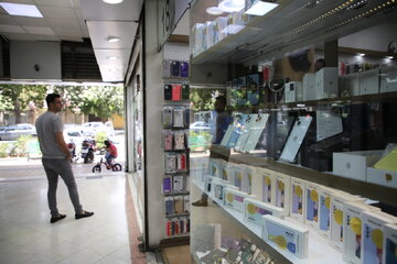 در بازار موبایل چه می گذرد؟ / زنگ انتظار در بازار موبایل