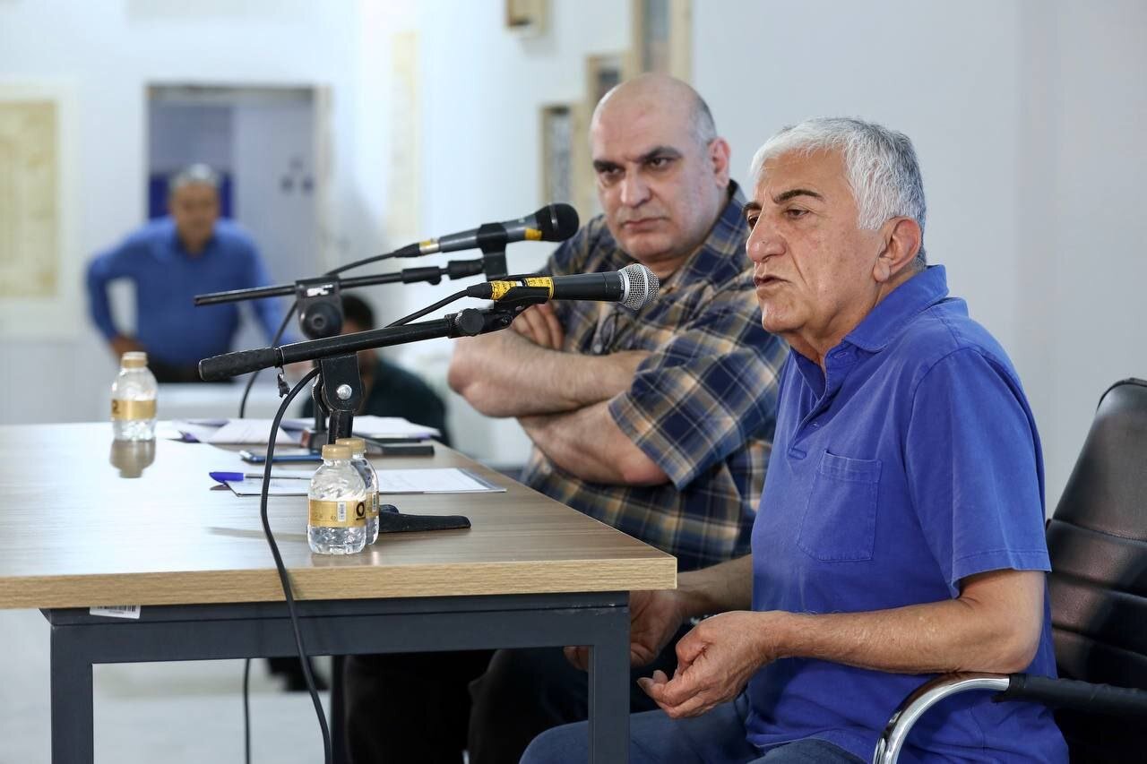 رضا کیانیان: از نوشتن فاصله گرفتم زیرا هیچ نقد جدی پیرامون آنها نوشته نشد