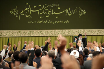 رهبر انقلاب: دولت هر مقدار که خرج آموزش و پرورش کند، سرمایه و افتخار است/ استفاده از قدرت برای صلح، دروغ ترامپ است