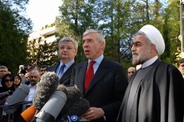 روایت روحانی از مذاکره با سه کشور اروپایی در سال ۸۲/ ما به هر قیمتی شده، باید از جنگ فاصله بگیریم/ فرانسه و انگلیس در سعدآباد چه قولی دادند؟