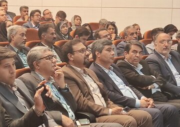 شرکت‌های خصوصی با حمایت از دانش بنیان‌ها معافیات مالیاتی بگیرند