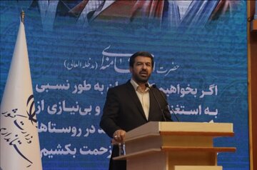 شوراها، ارزشمندترین جلوه‌های دموکراسی و حاکمیت مردم بر مردم به شمار می‌آیند