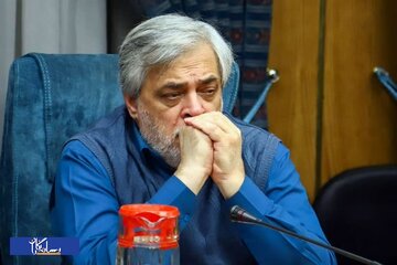 طعنه سنگین مهاجری به علی نیکزاد/ مردم ایران باید برای انتخاب او خجالت بکشند/ چرا اعتبار نیروی انتظامی مملکت باید خرج یک آقازاده شود؟
