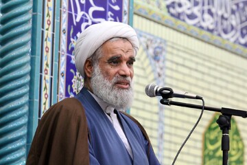 عضو مجلس خبرگان رهبری: جمهوری اسلامی در مسئله حجاب هرگز کوتاه نمی‌آید/ ترامپ با گردن‌کلفتی، قصد گرفتن امتیاز از راه اعمال فشار را دارد