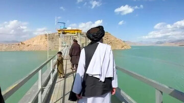 عضو کمیسیون امنیت ملی: افغانستان با سیمان ایرانی آب را روی ایران سد میکند