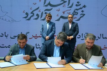 فاز نخست شرکت تولیدی تجهیزات آریا اروند در شهرک صنعتی خرمشهر راهاندازی شد / کلنگ زنی فاز دوم