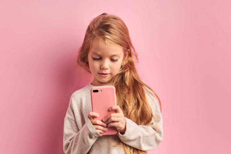 فنلاند استفاده از تلفن همراه در مدارس را محدود میکند