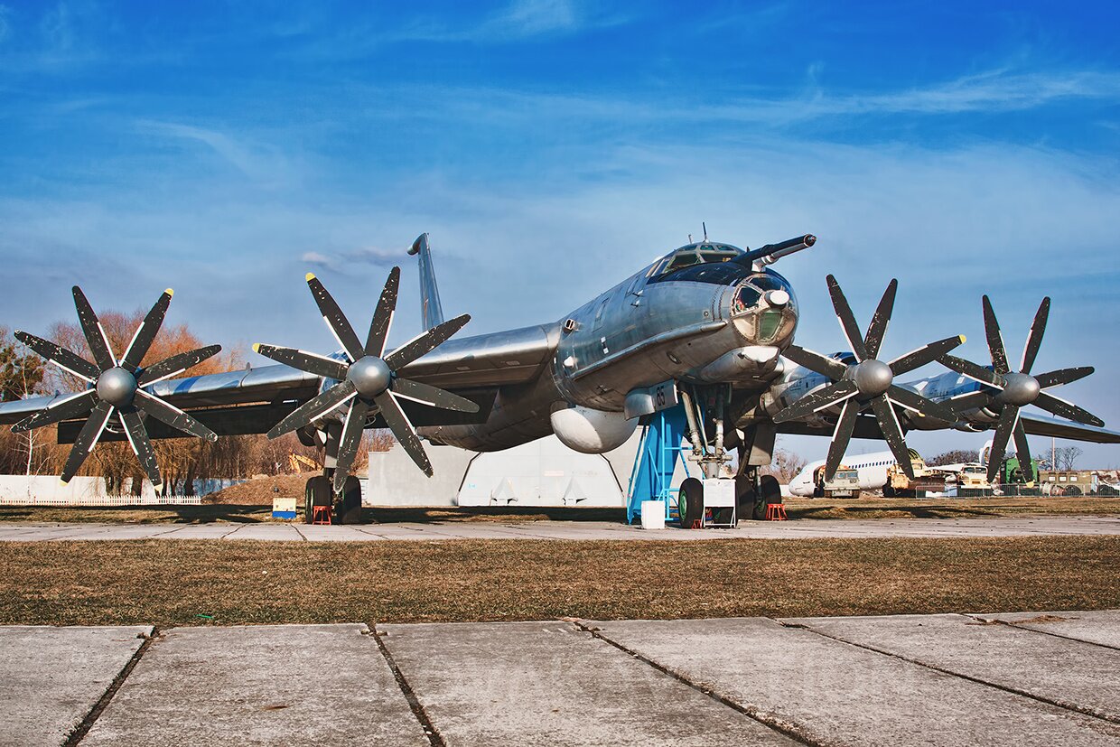 قدرتنمایی بمبافکن اتمی روسیه / غرش خرس کهنسال خبرساز شد