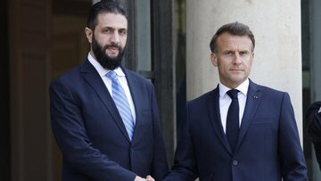 ماکرون در دیدار با الجولانی: مبارزه با ایران به ثبات سوریه و لبنان کمک میکند