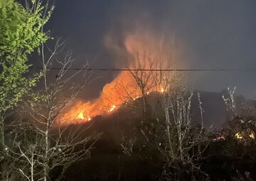 مهار آتش‌سوزی گسترده در شیراز