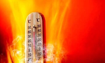 موج گرمای شدید خوزستان را دربرمیگیرد؛ دمای هوا به بالای ۴۷ درجه میرسد