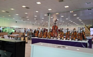 نخستین نمایشگاه موسیقی کودک و نوجوان گشایش یافت