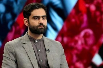 نماینده نزدیک به جلیلی، پزشکیان را تهدید کرد/ با عزل وزیر راه، مجلس را در مقابله با فساد یاری کنید وگرنه در روز استیضاح اتفاقات دیگری خواهد افتاد
