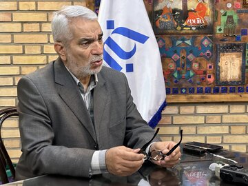 نمره زیر ۱۵ سخنگوی سابق مجلس به عملکرد سخنگویان دستگاه های مختلف/ سخنگو باید بگذارد او را به چالش بکشند