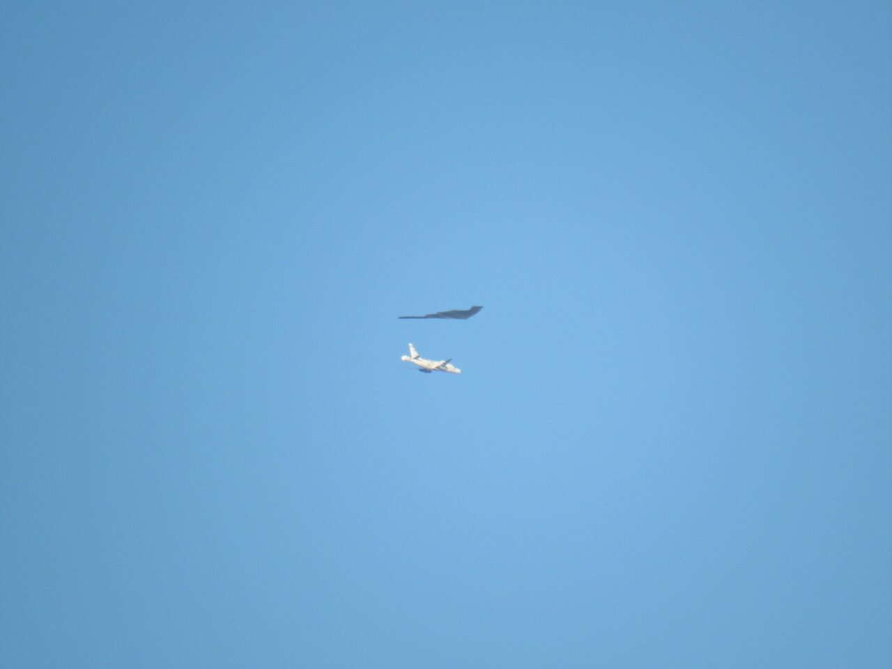 هواپیمای فوق سری آمریکا از سایه بیرون آمد / پرواز مرموز «RAT55» / عکس