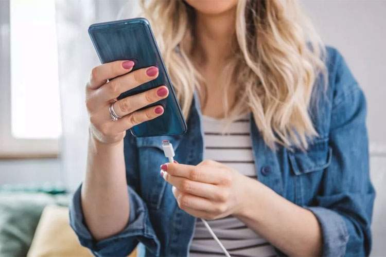 هوش مصنوعی مدیریت باتری آیفون را در دست میگیرد!