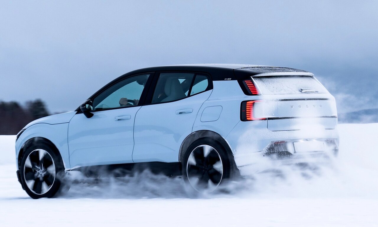 ولوو EX۳۰ به ایران رسید /عکس