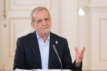 پزشکیان: پیام سیاست خارجی دولت چهاردهم از طرف غرب پذیرفته نشد/ این پیام را چه کسی نوشت؟/ به هیچ وجه از استفاده صلح آمیز از انرژی هسته ای دست نمی کشیم