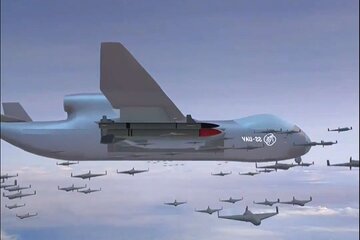 پهپاد غولپیکر چین با قابلیت رهاسازی ۱۰۰ پهپاد کوچکتر / عکس