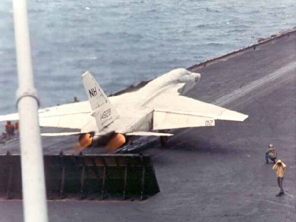 پیچیدهترین بمبافکن تاریخ/ غولی اتمی که رکورد شکست