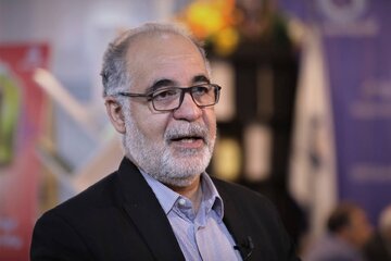 چالشهای ترجمه آثار ایرانی؛ پیشگیری از گسست فرهنگی با شناخت عمیق مترجم از فرهنگ و زبان مقصد