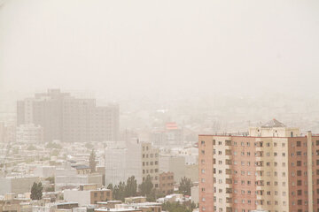 گرد و غبار نفس زنجان را گرفت