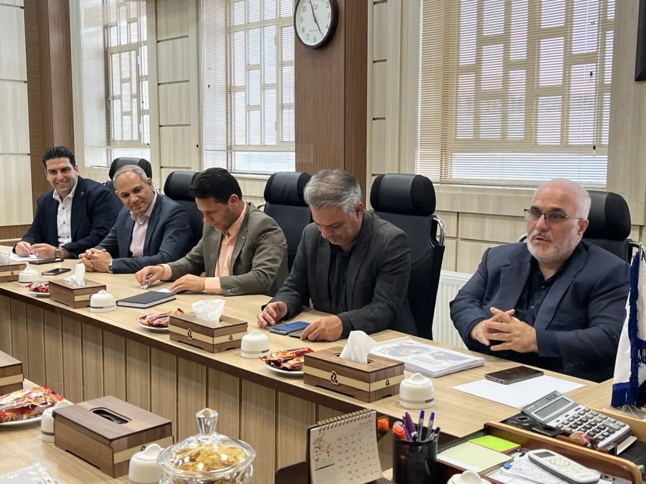 بازدید آیت الله اعرافی از شهرک صنعتی برتر ایران بازدید آیت الله اعرافی از شهرک صنعتی برتر ایران