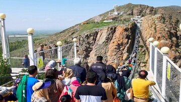 ۷۰ درصد گردشگران در اردبیل از ابنیه‌ تاریخی دیدن می‌کنند