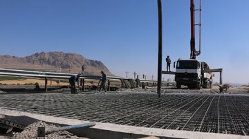 اجرای پروژه ۵۲ میلیارد تومانی رفع نقطه پرتصادف محور شهرکرد به سامان آغاز شد