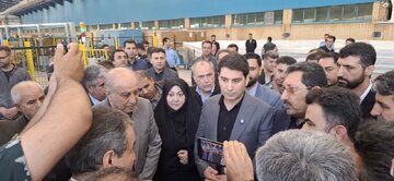 بازدید وزیر صنعت، معدن و تجارت از شرکت لاستیک بارز کردستان